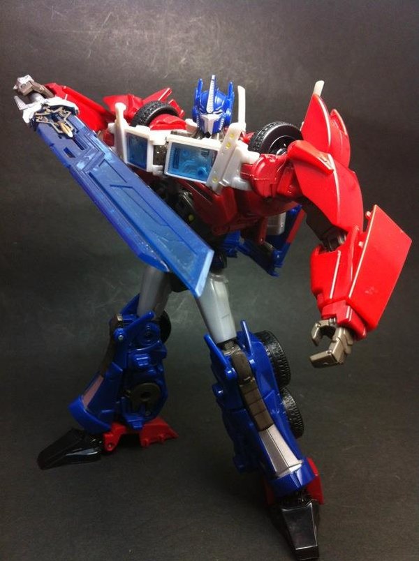 Transformers prime store star saber toy